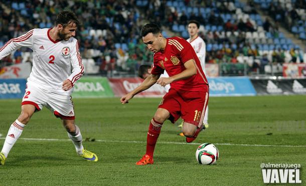 Munir El Haddadi, en un partido de la Selección Nacional Sub-21, contra Serbia. Fuente: @almeriajuega (VAVEL)