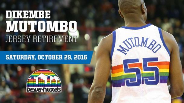 Anuncio oficial  de la NBA en Twitter sobre la retirada del dorsal de Mutombo (@NBAcom)