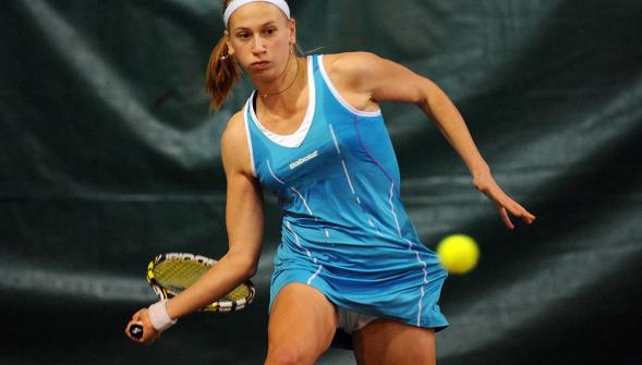 The young Frenchwoman Georges, pictured here on the WTA tour, was eventually overpowered by Muguruza.  (Source: Tennisactu.net) 