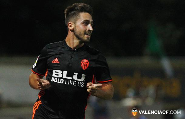 La calidad y polivalencia de Nacho Gil le aseguran un puesto en el primer equipo. Fuente : Valencia CF