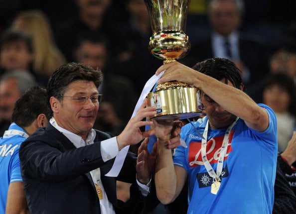 Mazzarri (left) guided Napoli to Coppa Italia success in 2012. (Photo: Getty)