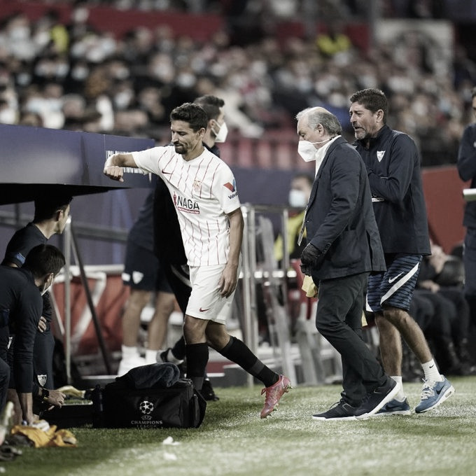Navas sale lesionado en Champions/ Fuente: Sevilla FC en twitter
