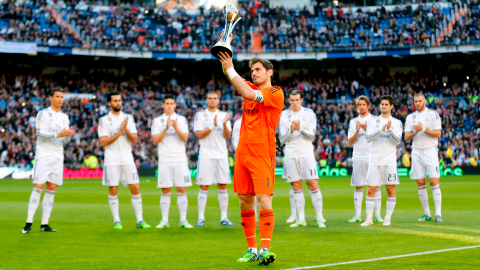 Iker Casillas presentando el Mundial de Clubes al Santiago Bernabéu. Foto: Getty Images.