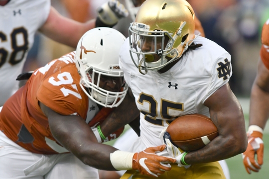 Folston made a big impact early for Notre Dame. | Photo: USA Today Sports