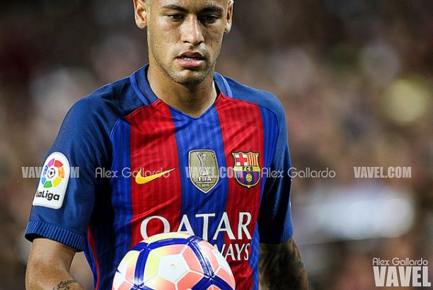Neymar tendrá que asumir galones sin Messi