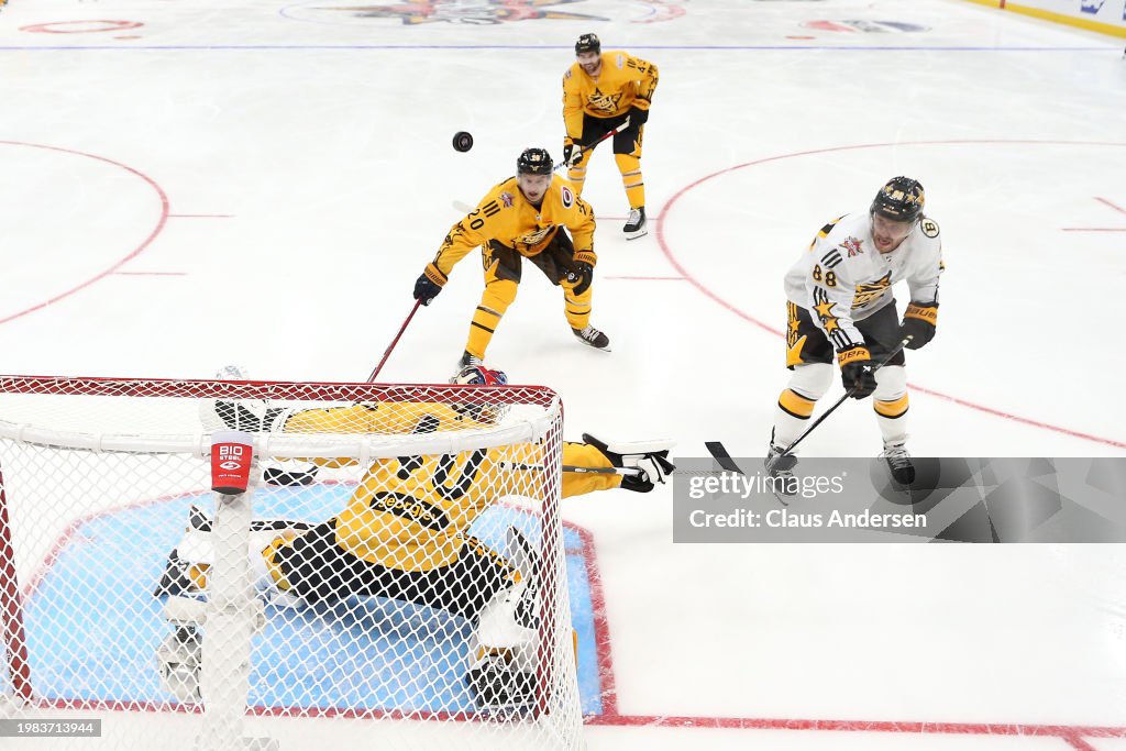 Alexandar Georgiev #40 of the Colorado Avalanche makes a save against David Pastrnak #88 of the Boston Bruins during the game between Team Matthews and Team McDavid during the 2024 Honda NHL <strong><a  data-cke-saved-href='https://www.vavel.com/en-us/nba/2024/02/05/1171301-five-overlooked-players-for-the-2024-all-star-game.html' href='https://www.vavel.com/en-us/nba/2024/02/05/1171301-five-overlooked-players-for-the-2024-all-star-game.html'>All-Star Game</a></strong> on February 03, 2024 in Toronto, Ontario. (Photo by Claus Andersen/Getty Images)