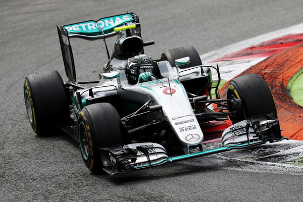 Nico Rosberg se sitúa a dos puntos de su compañero de equipo | Foto: zimbio.com