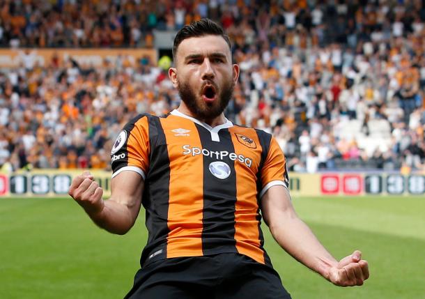 Snodgrass was dangerous every time he got the ball (Photo: The Sun)