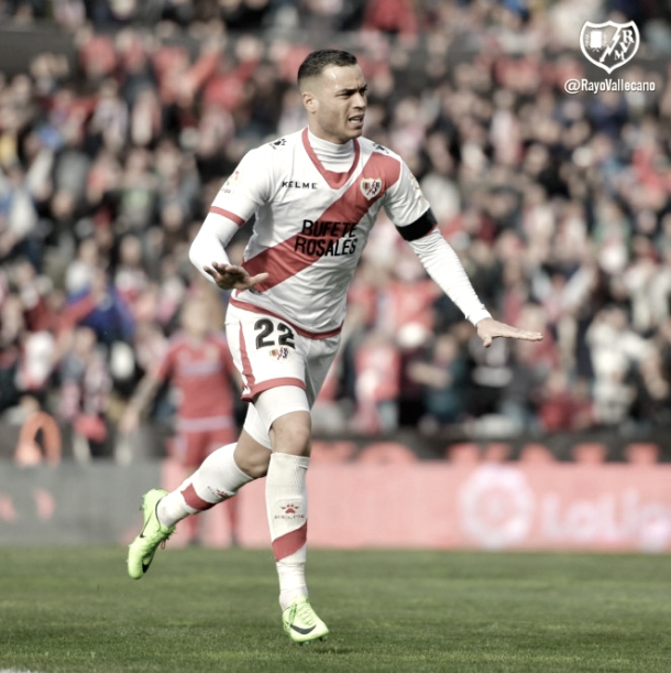 Raúl de Tomás durante el partido | Imagen: www.rayovallecano.es