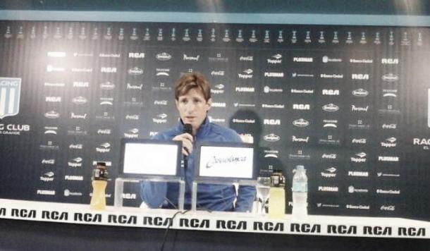 El entrenador de Racing confiado en sus jugadores en la previa al clásico | Foto Olé
