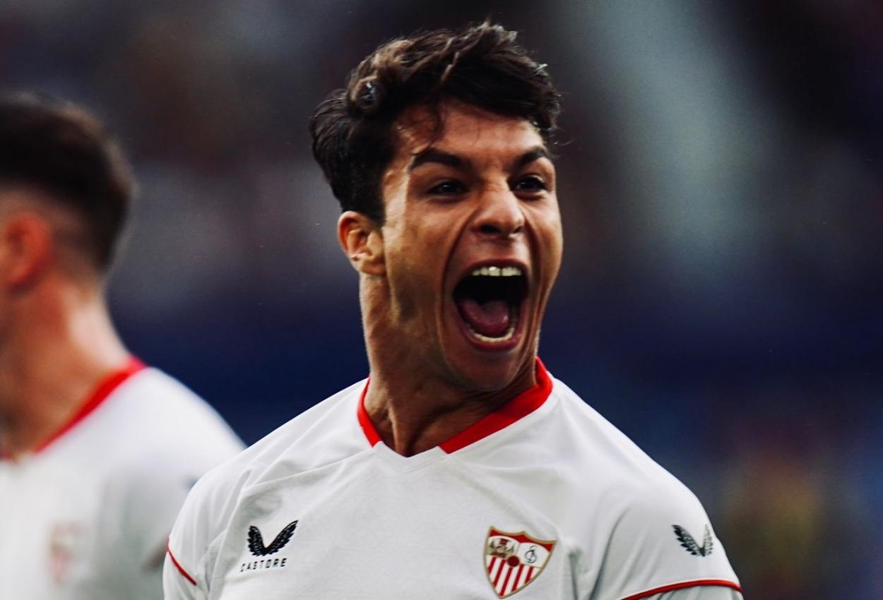 Oliver Torres celebrando su tanto / Foto: @SevillaFC