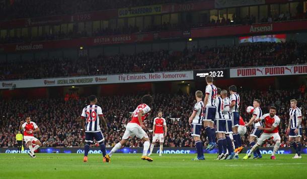 Momento del gol de Alexis Sánchez. Foto: Premier League
