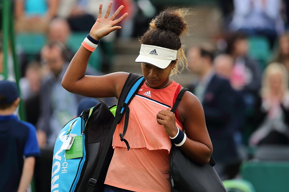 Osaka se despede de Nottingham depois da derrota frente a australiana Ashleigh Barty (Foto: James Williamson - AMA/Getty Images)