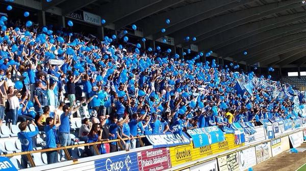 Afición azul en León en un partido de liga ante la Cultural | Foto: oviedin.com