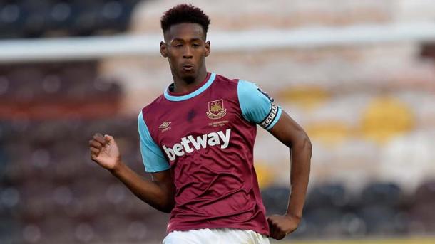Above: Reece Oxford in action for West Ham United | Photo: Sky Sports 