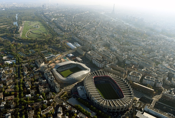 Impresionante vista aérea del estadio, con la Torre Eiffel al fondo. // Foto: Getty Images