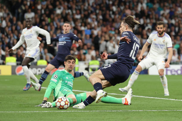 Courtois contra Grealish I Imagen: Getty Images