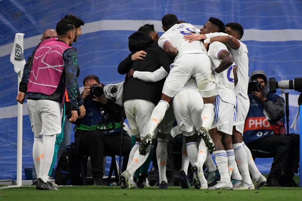 El Real Madrid celebrando el pase a la semifinal ante el Chelsea (Foto: UEFA)
