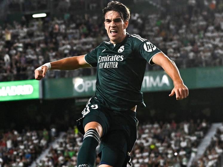 Carlos Espí salvó al Real Madrid y marcó el gol del triunfo contra Elche en el último minuto. Tiempo
