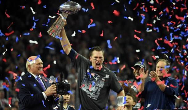 Como na última temporada, Patriots são favoritos para vencer o SuperBowl (Foto: Thimothy A. Clary/AFP/Getty Images)