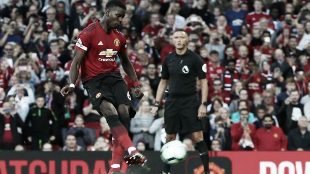Paul Pogba durante el penalti | Foto: Premier League