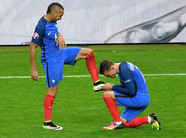 Payet and Griezmann were the two standouts for France at Euro 2016 | Photo: Georgi Licovski (EFE)