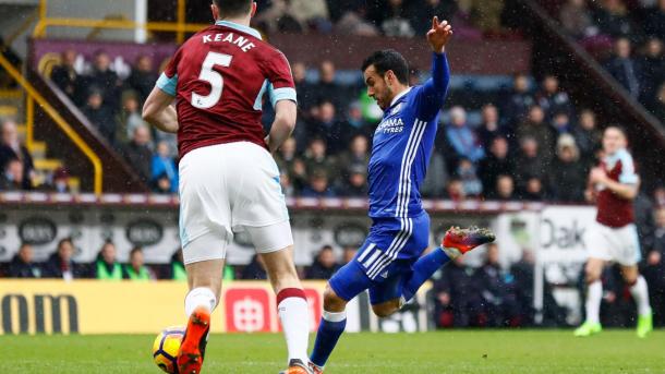 Il tiro di Pedro per il momentaneo 0-1, www.premierleague.com