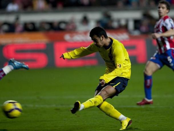 Pedro marcando su gol en Gijón. Foto: mundodeportivo.com