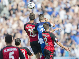 Kopf-an-Kopf-Duell im Olympiastadion // Quelle: picture alliance