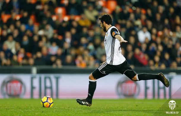 Parejo transformó el penalti que le dio la victoria al Valencia en la primera vuelta | Fotografía: Valencia CF