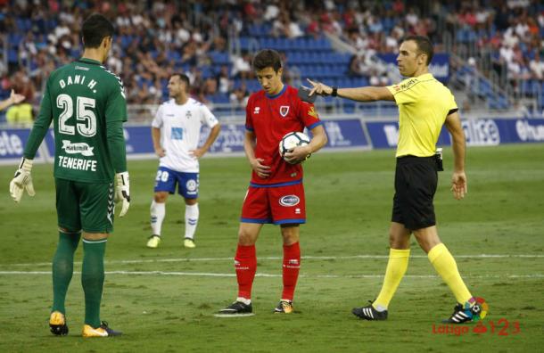Cuadra señalando el riguroso penalty. | Fuente: www.laliga.es