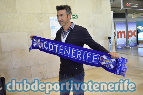 El técnico del Tenerife a su llegada en 2015. Fuente: clubdeportivotenerife.es
