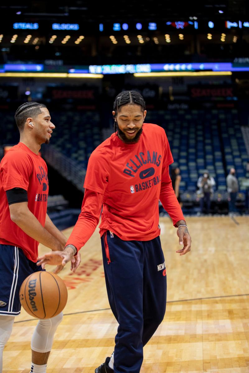 Pelicans preparing for the game/Image:PelicansNBA