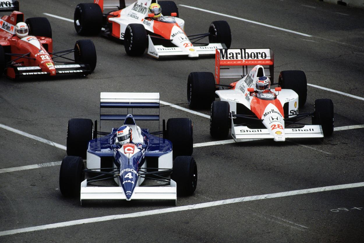 Jean Alesi leads Gerhard Berger into Turn 1 at the United States Grand Prix at Phoenix in 1990 Photo source: Motorsport Images