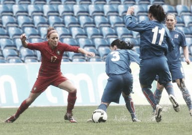 Ana Cristina Leite in action with the Portugal National Team. (Photo: futebolfemininoportugal.com)