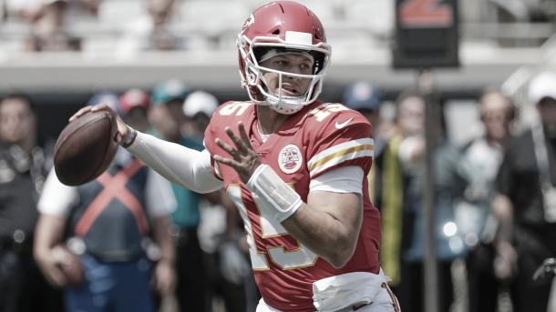 Pat Mahomes sigue con sus números de antología. Foto: Chiefs