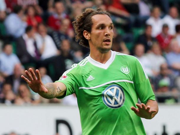 Pogatetz brings a ton of experience with him, with time at Wolfsburg just one of his many spells in the Bundesliga. (Kicker)