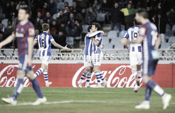 Los jugadores celebran el gol anotado por Xabi Prieto ante el Eibar (Foto: Lfp.es)
