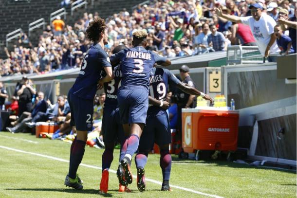 Aurier celebra uno de los goles conseguidos ante el Inter de Milán | Foto: psg.fr