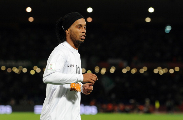 Ronaldinho em ação pelo Atlético-MG (Foto: Chris Brunskill Ltd/Getty Images)