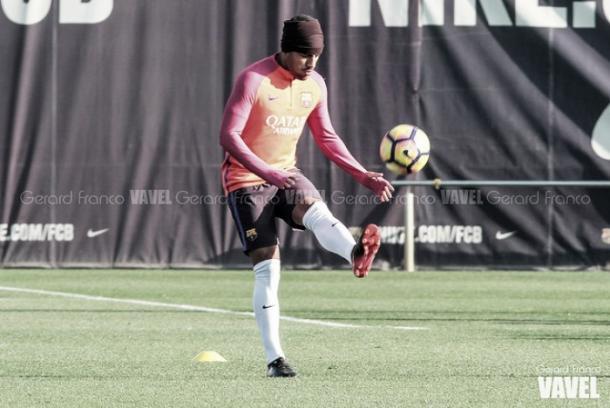 Rafinha durante treino do Barcelona