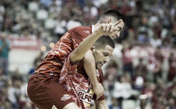 Raúl Campos celebrando con Bebe uno de sus tantos | Foto: Twitter Pozo Murcia