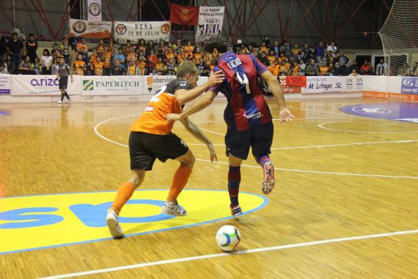 Lucho y Pedro durante el partido. | Foto: Levante UD