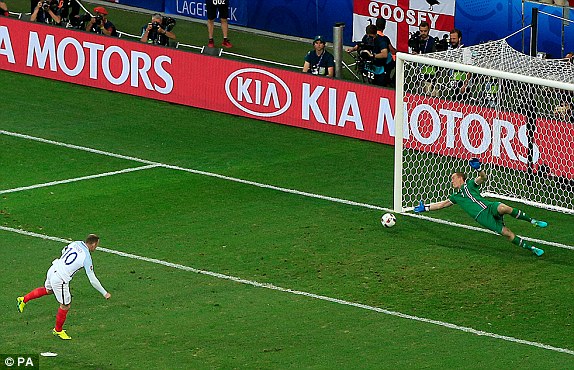 Rooney tucked away the opener (photo: PA)