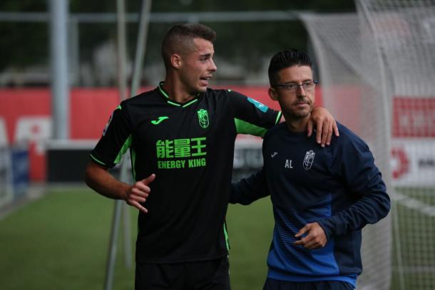 Rubén se retiró lesionado | Foto: Granada CF