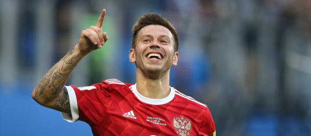 Smolov celebrando un gol con la selección rusa. / Fuente: FIFA.