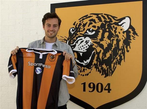 Hull smashed their transfer record to bring in Ryan Mason (photo : The Mirror)