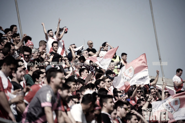 La afición del Rayo Vallecano durante el partido | Imagen: Noelia Déniz