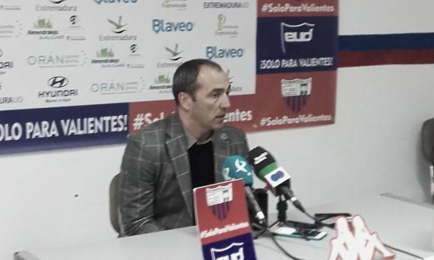 Juan Sabas en rueda de prensa. | Foto: Carlos Gómez