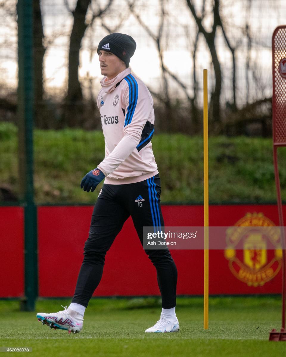 New signing Marcel Sabitzer in training ahead of <strong><a  data-cke-saved-href='https://www.vavel.com/en/football/2023/01/31/1136327-crawley-town-add-jack-roles-to-their-ranks.html' href='https://www.vavel.com/en/football/2023/01/31/1136327-crawley-town-add-jack-roles-to-their-ranks.html'>Crystal Palace</a></strong>. (Photo by Ash Donelon/Manchester United/Getty Images.)